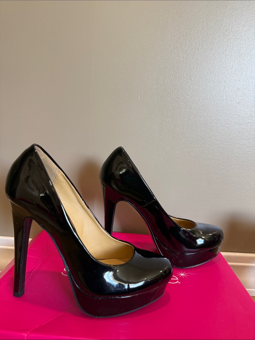 Chinese Laundry Black Patent Platform Pumps